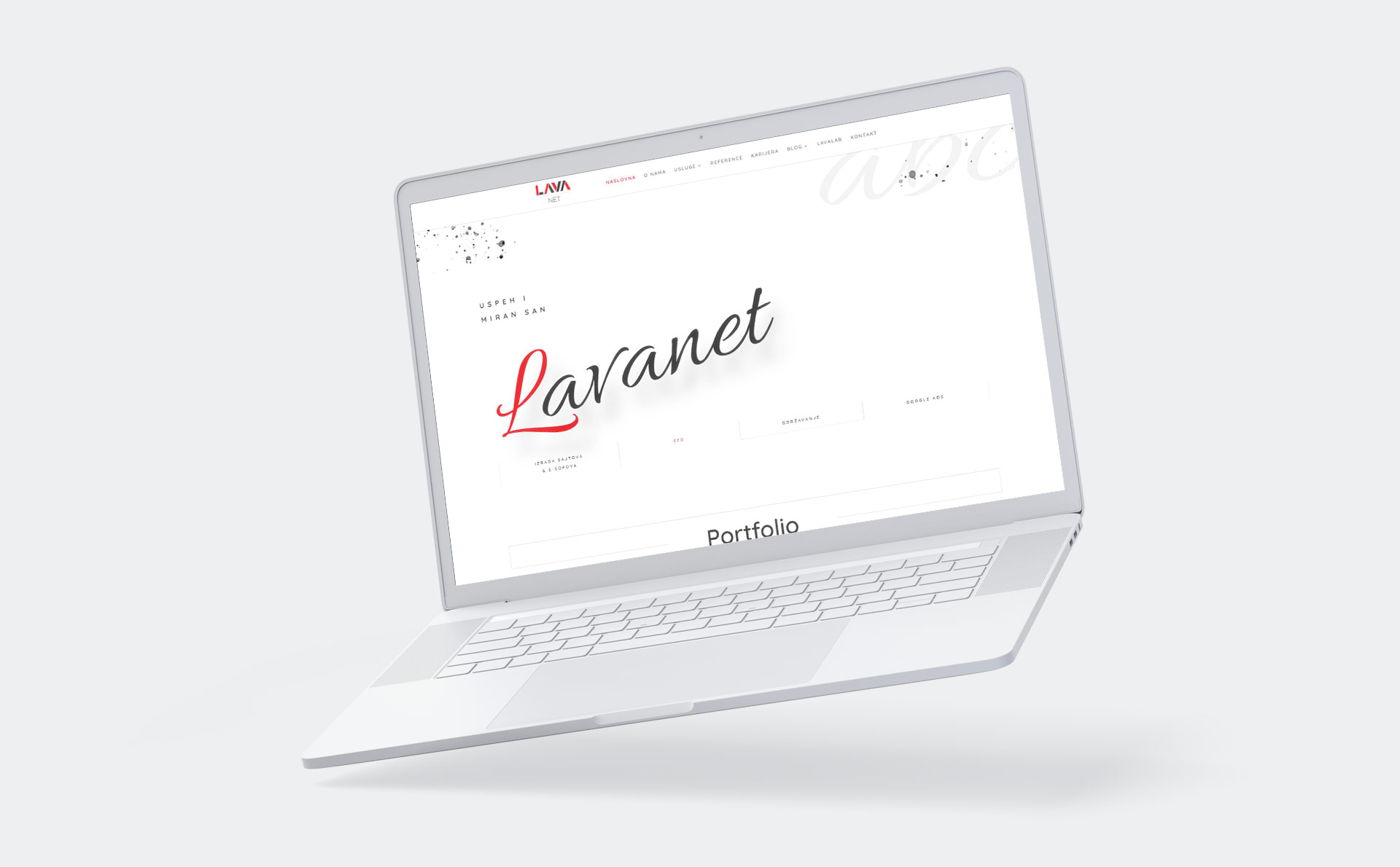 Fotografija laptopa sa naslovnom stranicom web sajta Lava NET agencije – ilustracija za post Web sajt izrada: 10 najčešćih grešaka pri izboru agencije.